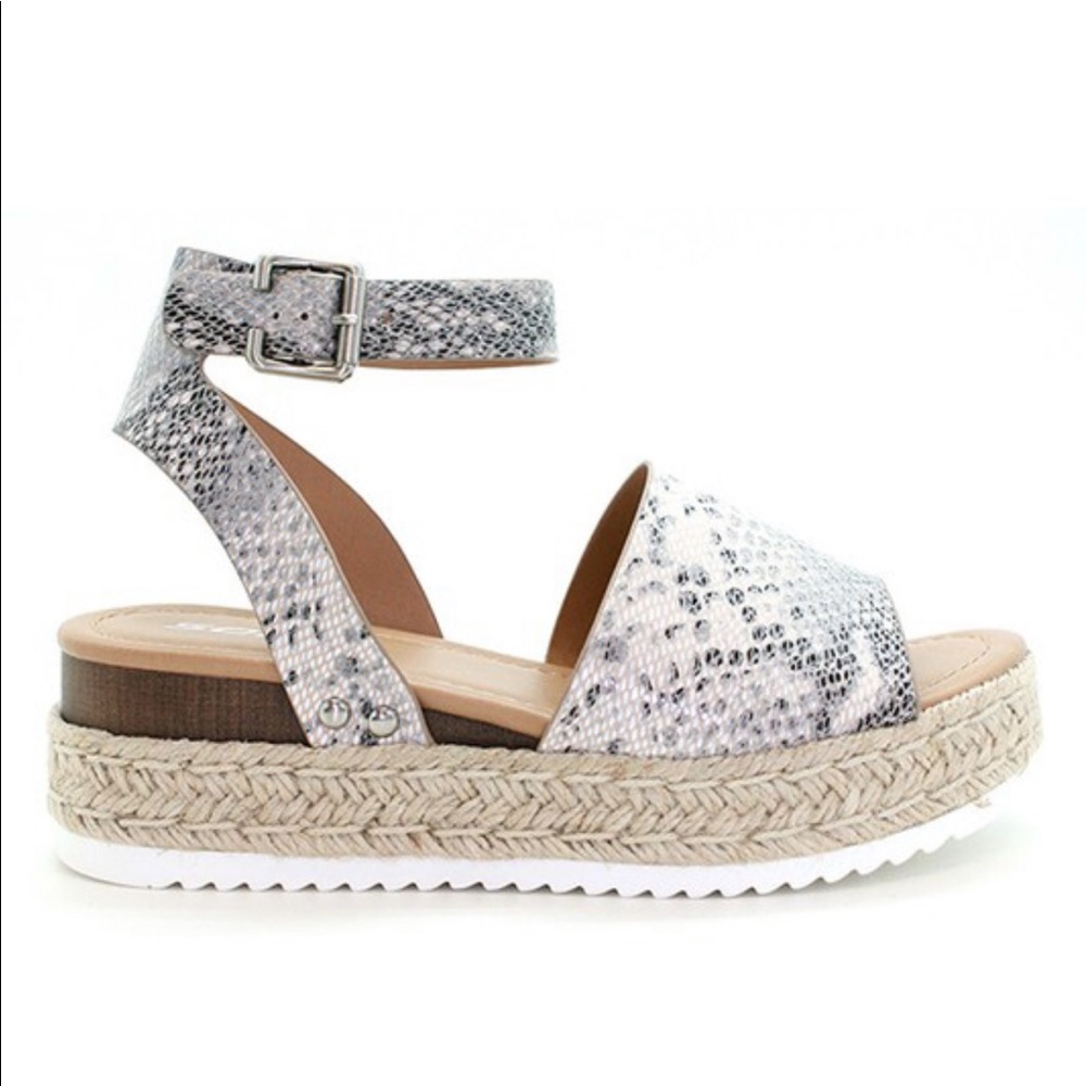 Cassie Platform in Beige Python - Picture 2 of 6